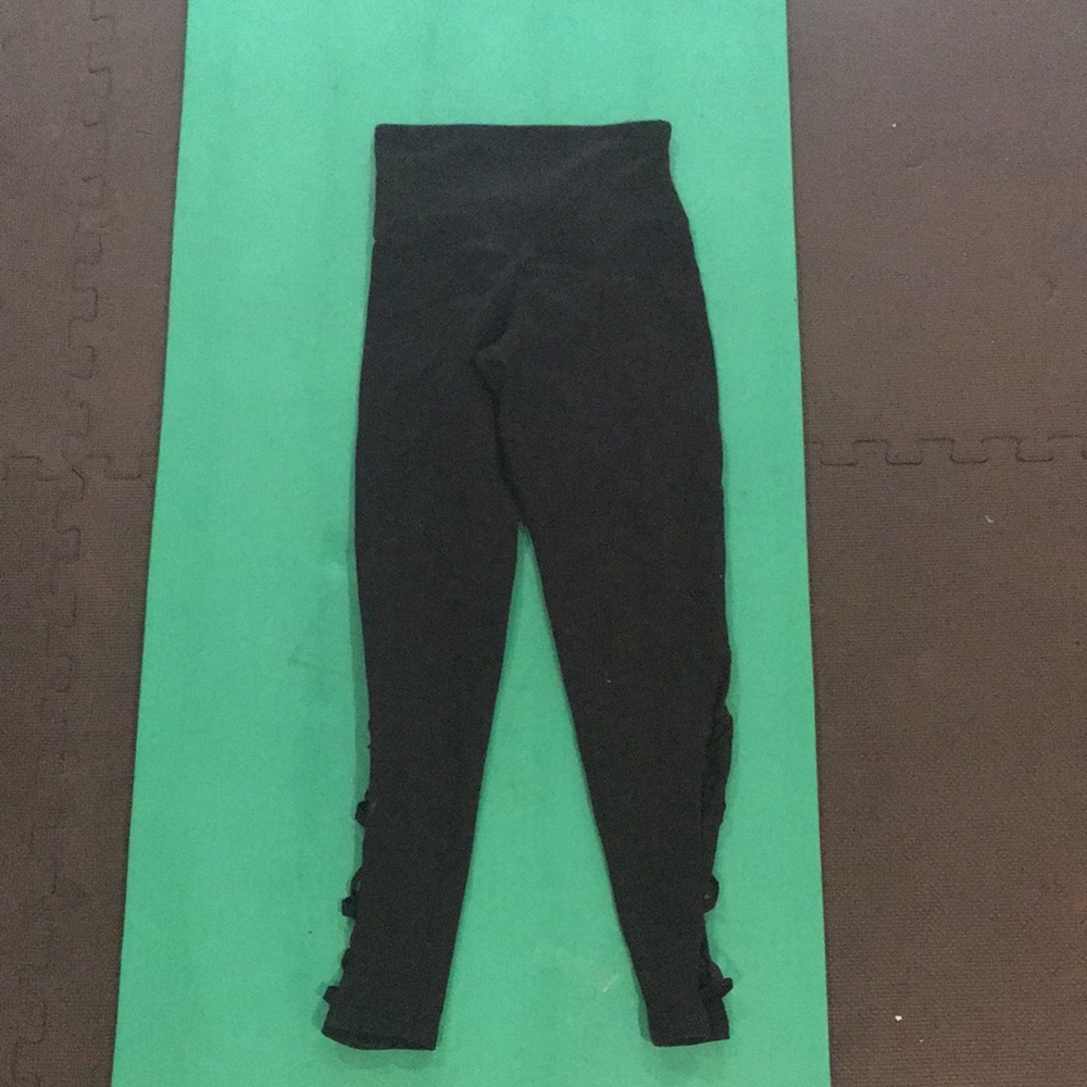 Black leggings